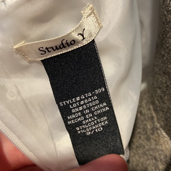 Summer dress size 10, fits like size 6-8 abdomen runs small, likely taken in - Picture 5 of 6